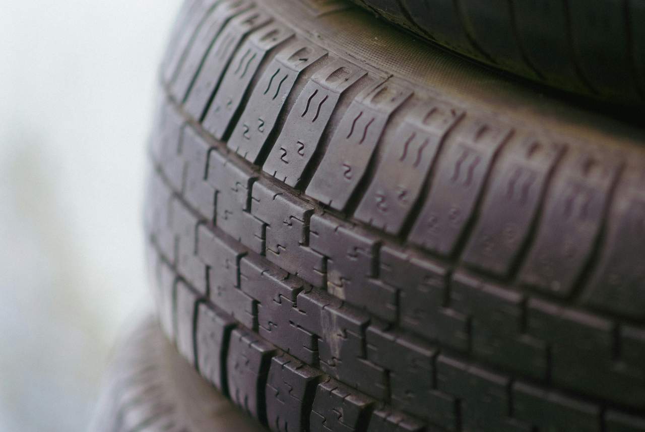 Budget vs Premium Tyres: Making the Right Choice for Your Vehicle cover image