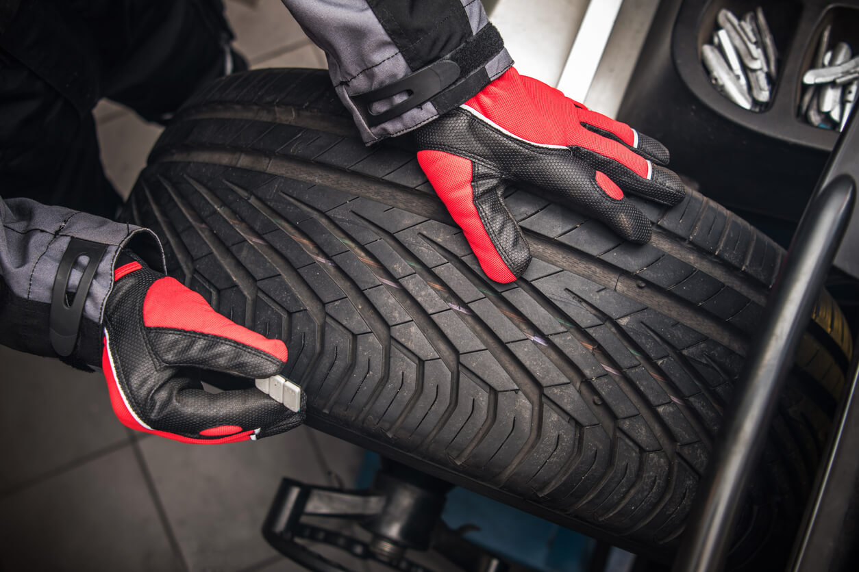 Signs your Car Might Need a Wheel Balancing cover image