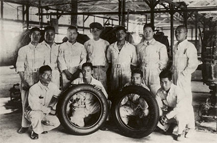 Tyre builders produced the first Bridgestone tyres on April 9, 1930.